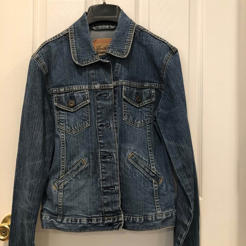 Levi Strauss & Co. Women's Denim Trucker Jacket - S (4/6)